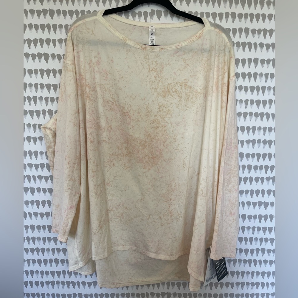 Lululemon Back in Action Long sleeve shirt